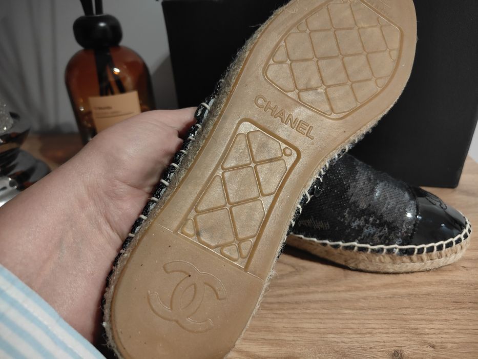 Piękne espadryle CC Chanel