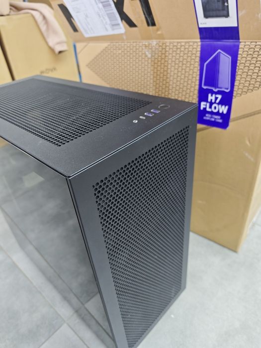 NZXT H7 Flow czarna