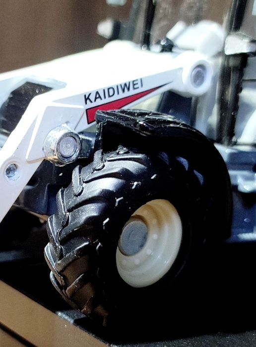 Трактор Kaidiwei 1:50