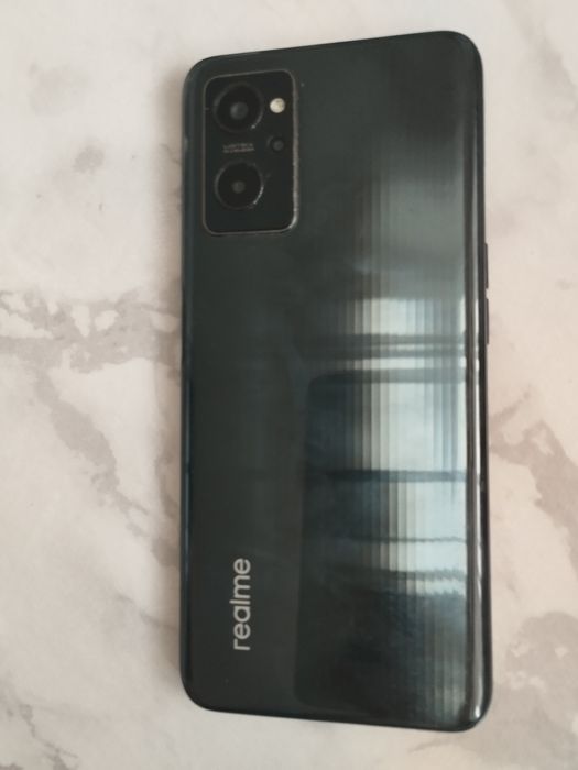 Телефон Realme 9i