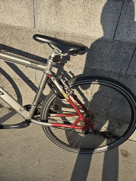 Bicicleta Híbrida / Trekking Gazelle Playa