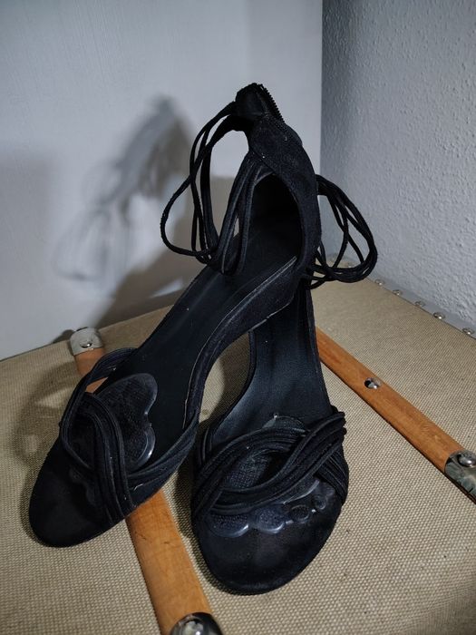 Sandálias elegantes