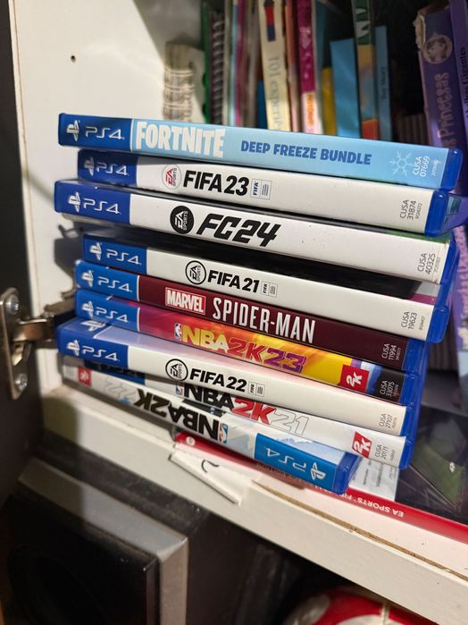 Vendo ps 4 como nova