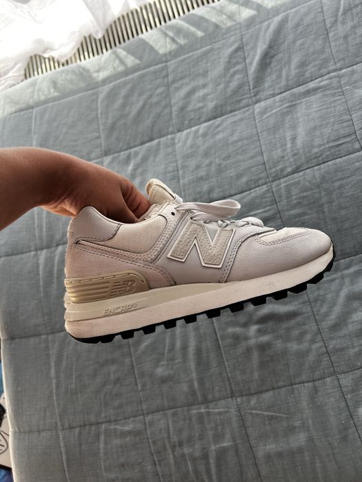 Кросівки NEW BALANCE, стан нових, розмір 36