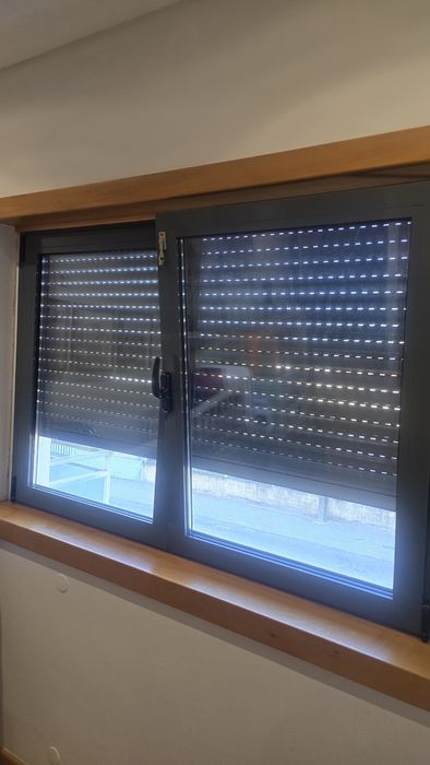 Janelas Aluminio oscilobatentes