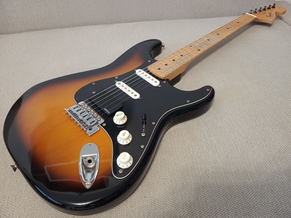 Gitara elektryczna Squier Affinity Stratocaster HSS