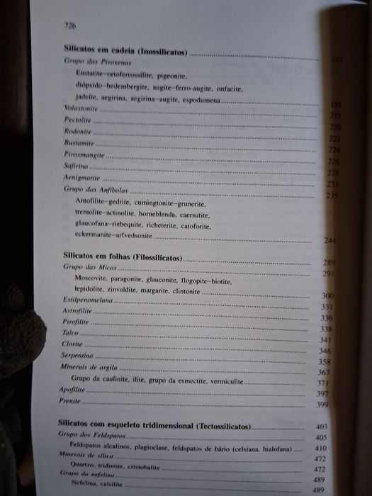 Minerais constituintes das rochas: uma introdução