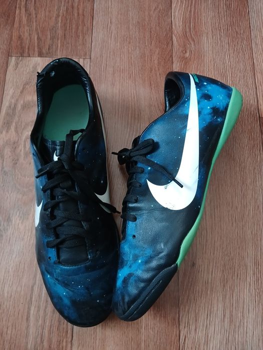 Футзалки Nike Mercurial Victory IV IC з колекції "Galaxy" (CR7 Edition) 2013
