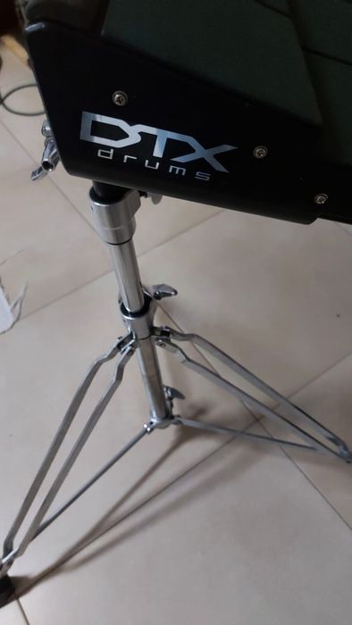 Bateria eletrônica DTX MULTI PAD 12 Drums  Yamaha