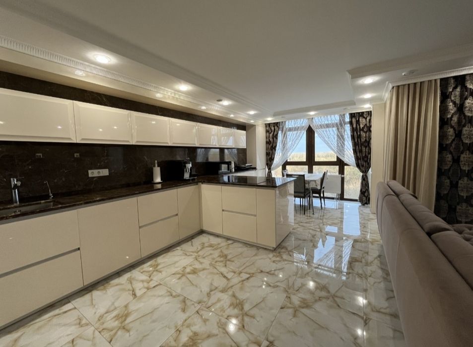 133.5 м2 Продаж 3 х кім.квартири преміум класу Брянськ