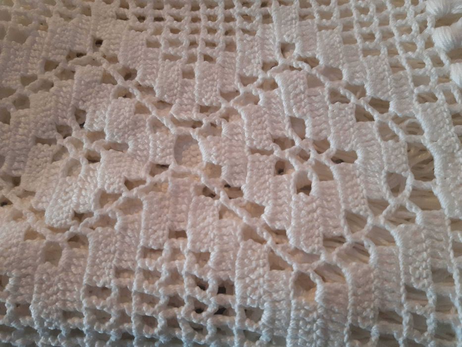 Naperon vintage, renda, crochet, 97cm, nunca usado