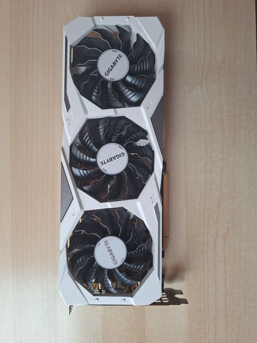 Gigabyte GeForce RTX 2070 SUPER Gaming OC White 8GB.