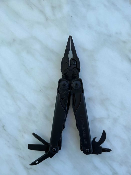 Мультитул leatherman Surge Black!