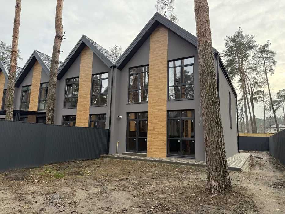 Таунхаус  Від забудовника! 4 спальні + кухня 26 м²! центр.комунікації