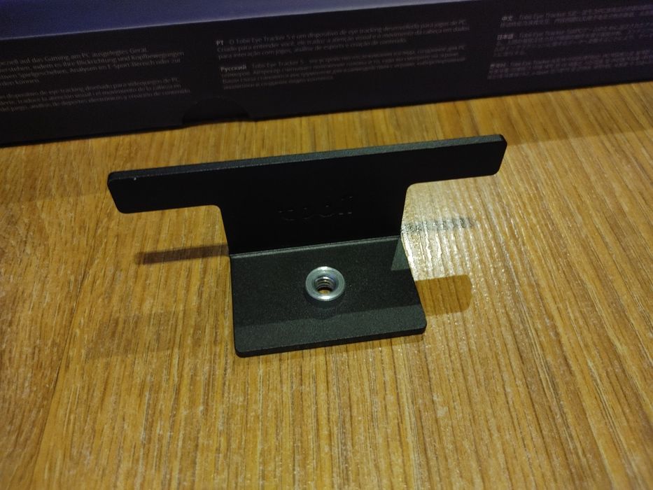 Tobii Eye Tracker 5 - Eye/head tracker do gier