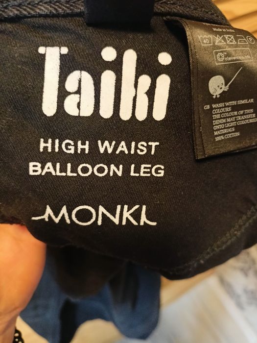 Spodnie jeansowe Monki high waist Ballon Leg