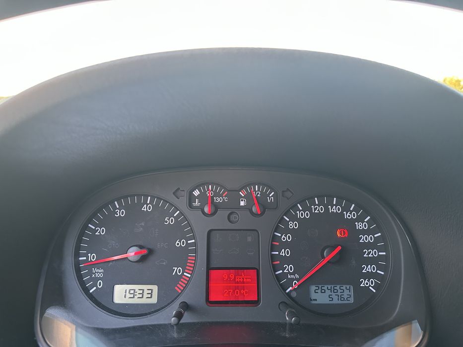 Volkswagen Golf 4 на повному бойовому стані