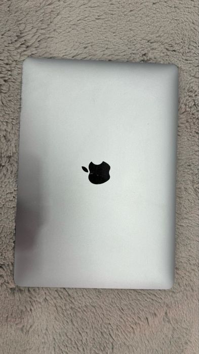 Macbook air m1 256gb новий