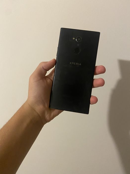 Sony experia,w badzo dobrym stabie