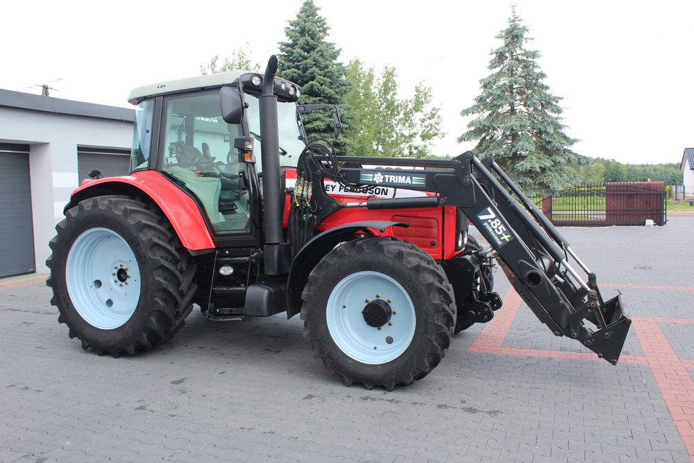 Ciągnik z Ładowaczem czołowym Tur Massey Fergusson 6475  z tuzem  6480