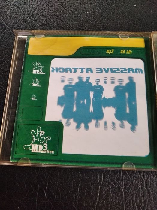 massive attack - купити CD, DVD диски - Ціна на OLX.ua