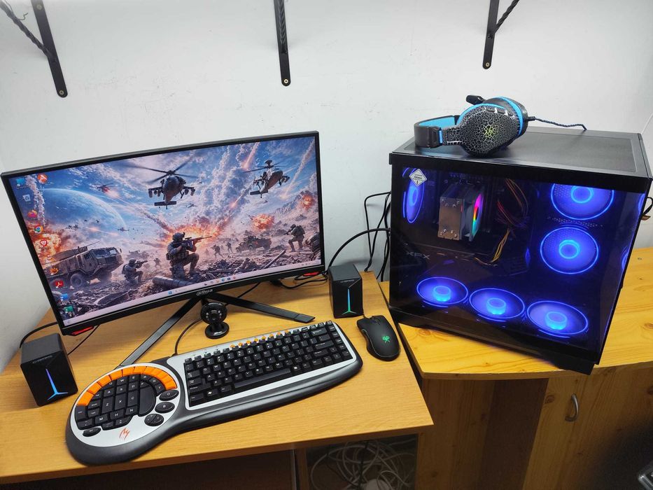 Gamingowy komputer (akwarium) M.2 NVMe, dyski 2.5TB, 10 rdzeni, grafika 8GB, 48GB RAM+ewentualnie monitor i akcesoria