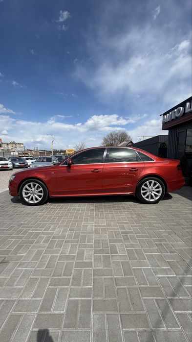 Audi Ауді A4 В8 FL S-line 2014р 2,0 бенз 8АКПП ОБСЛУГОВАНА