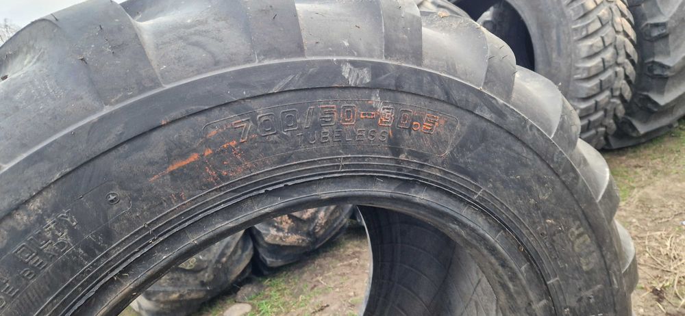 700/50-30.5, 710/50r30.5 12PR Alliance 100% bieżnik Bez napraw