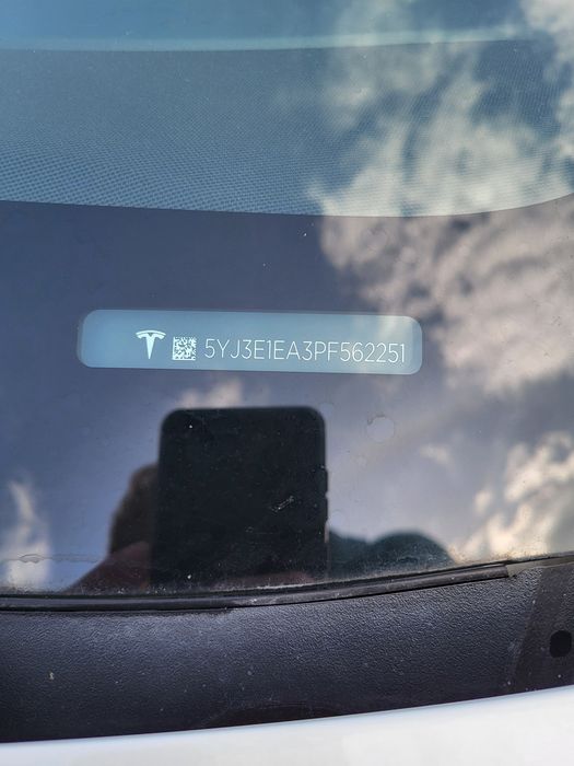 Tesla Model 3 RWD, 2023 — 31 000 км
