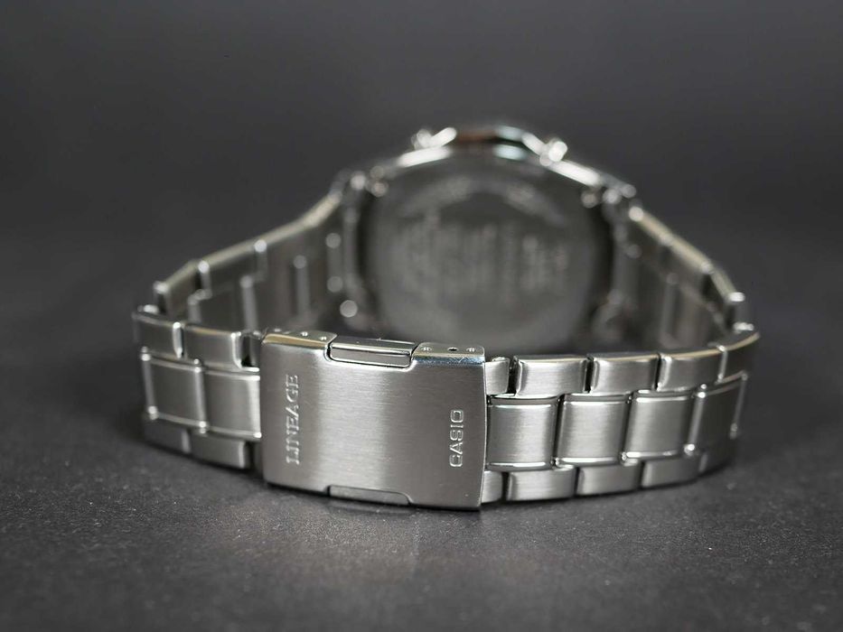 Casio LCW-M100DE-1A Lineage Solar  Wave Ceptor