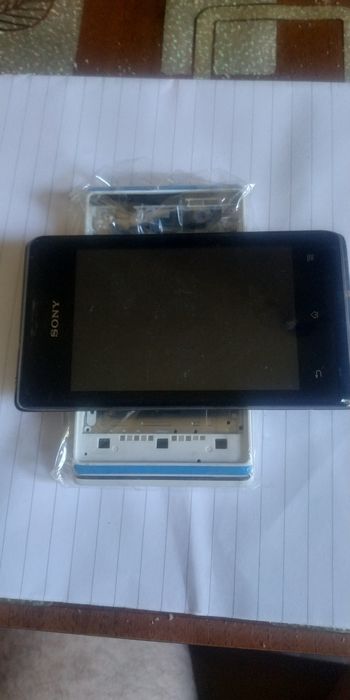 телефон sony Xperia 1605