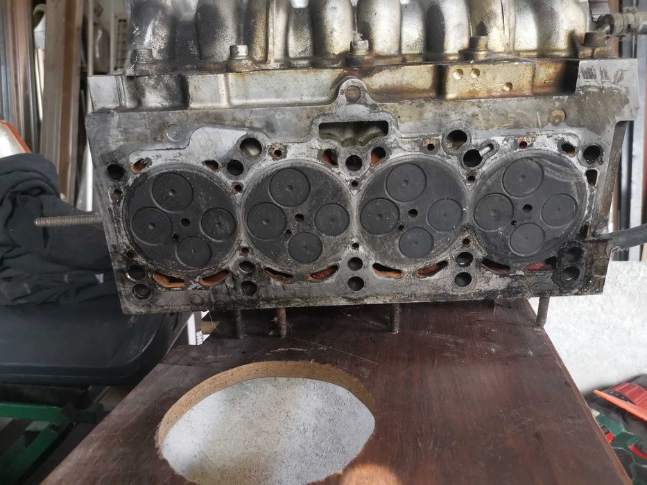 Cabeça do motor 2.0 tdi pd de 2009