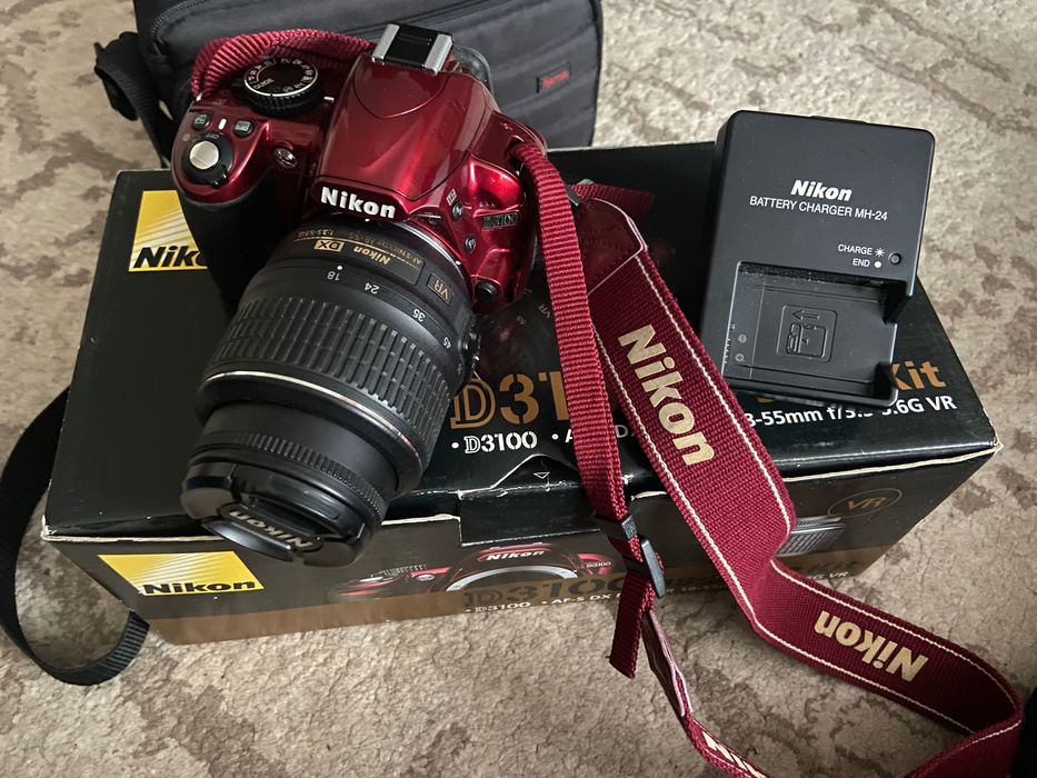 Продам фотоапарат Nikon D3100