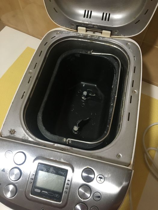 Máquina panificadora de pão