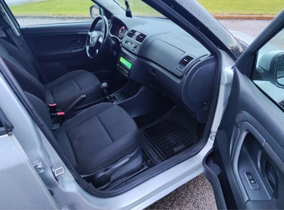 Аірбег в руль , пасажира з кришкой торпедо салона skoda fabia mk2 room