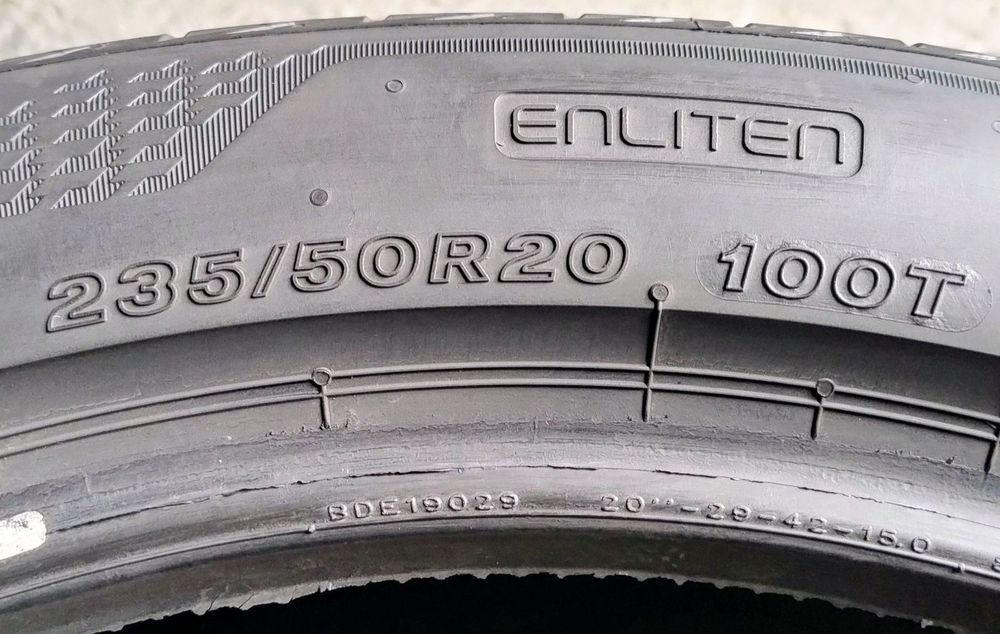 Шини літні R20 235/50 Bridgestone Turanza Eco