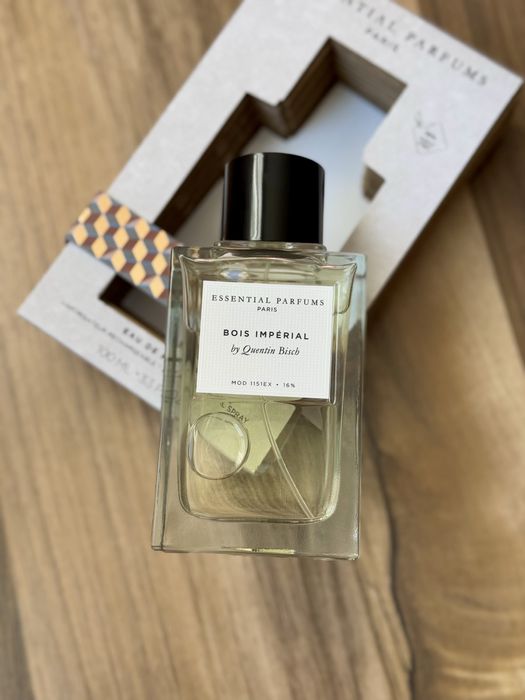 Essential Parfums Bois Imperial оригінал розпив від 2 мл.