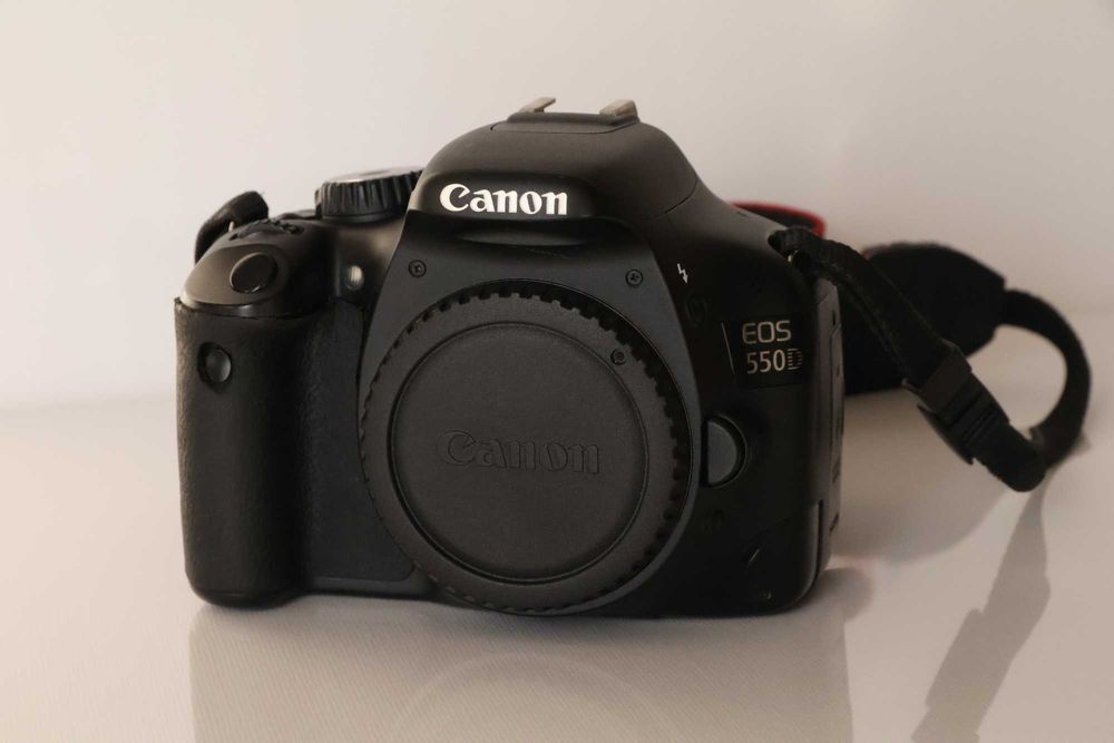 Korpus Canon EOS 550D