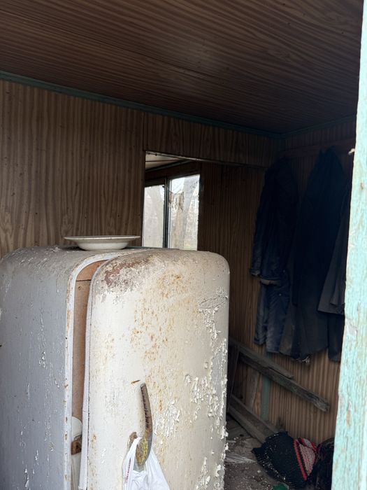 Металлический вагончик,сторожка,маленький домик