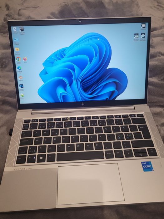 HP elitebook 830 G8 i5 de 11th