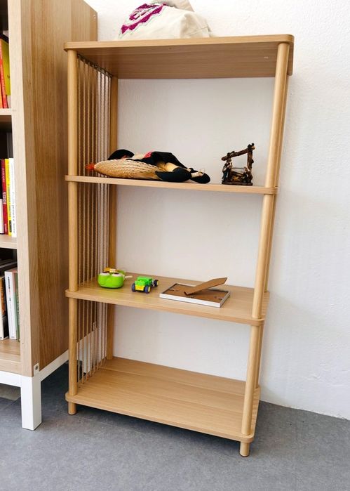 Estantes, kalax com pés/suporte em metal Ikea e estante homa