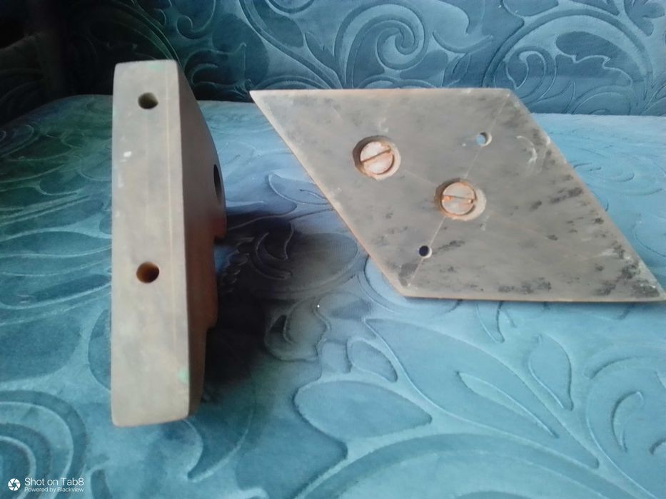 Крепление для карниза