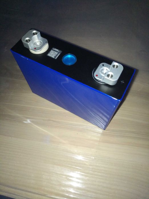 Комірки LiFePo4 EVE LF100LA-100Ah.Ціна за 8шт.