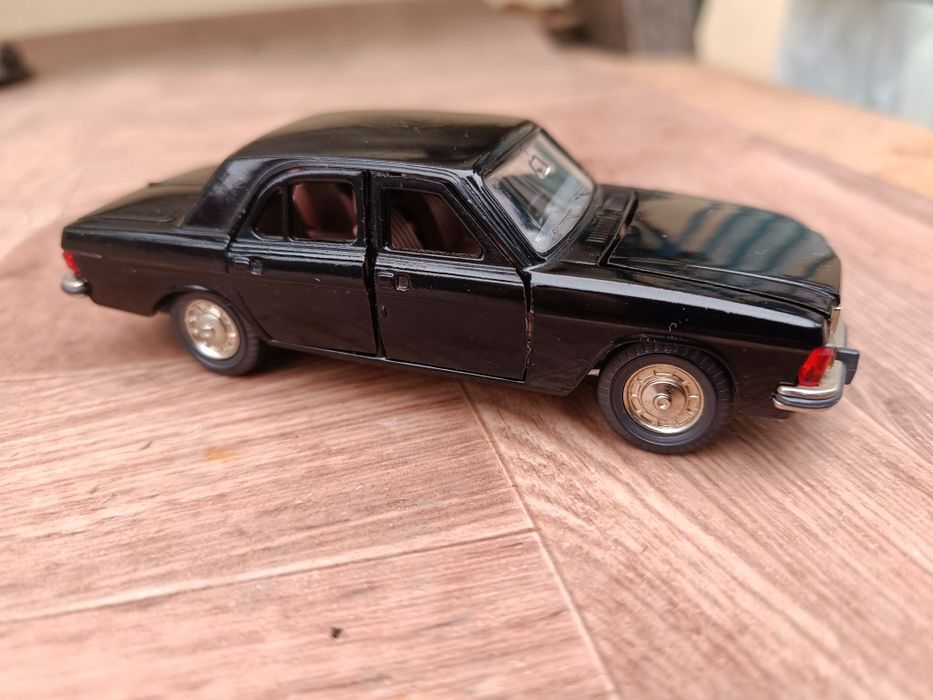 Продам газ 3102 волга. Масштаб 1 :43. Саратов.