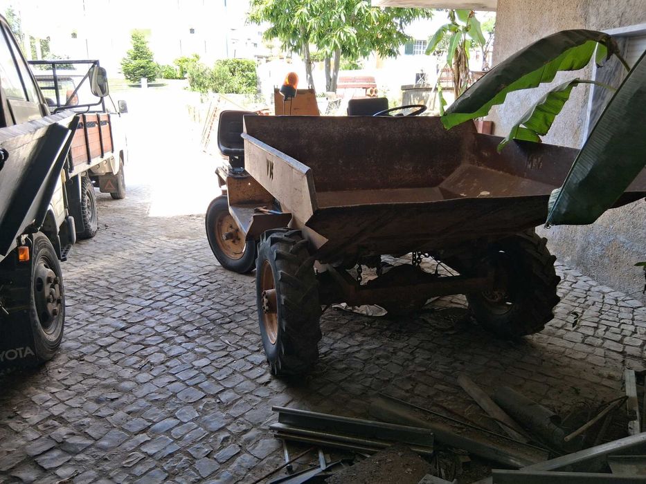Vende-se dumper impecavel