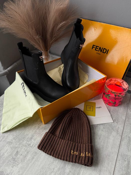 Чоботи фенді , Fendi ботинки . Челси-чоботи , сапоги . 25.5 см / 40 р