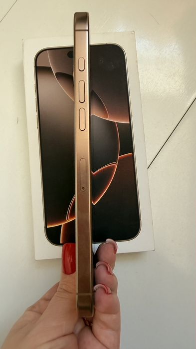 Iphone 16 pro max 256 desert titanium