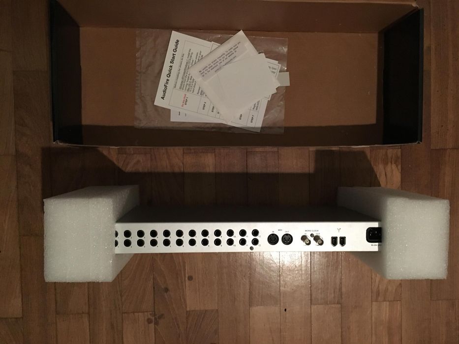 Echo Audiofire 12 interface de áudio