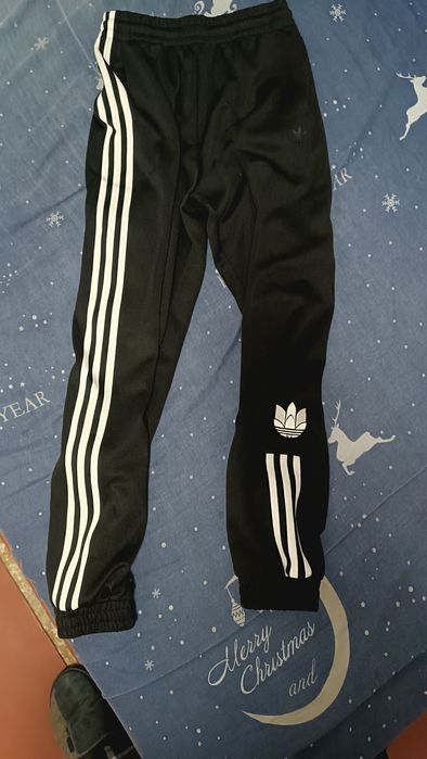 Штани фірми Adidas