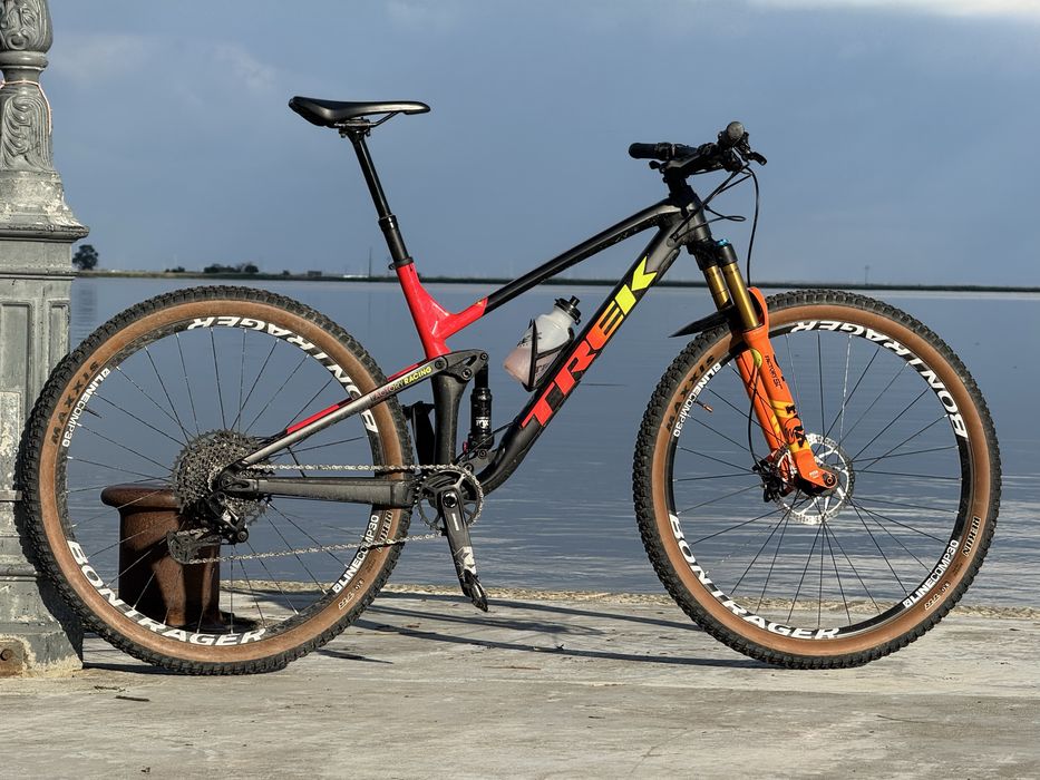 Trek Top Fuel 8 29” L – Fox + XT – Full Suspensão – Impecável